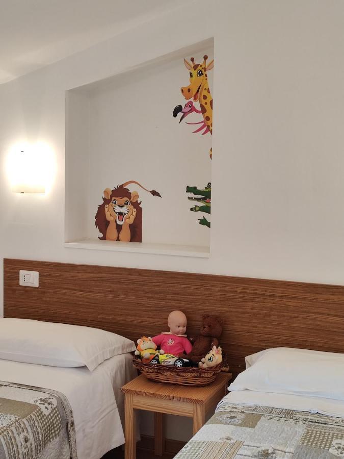Amoroso'S House, Affittacamere كارامانيكو تيرمي المظهر الخارجي الصورة